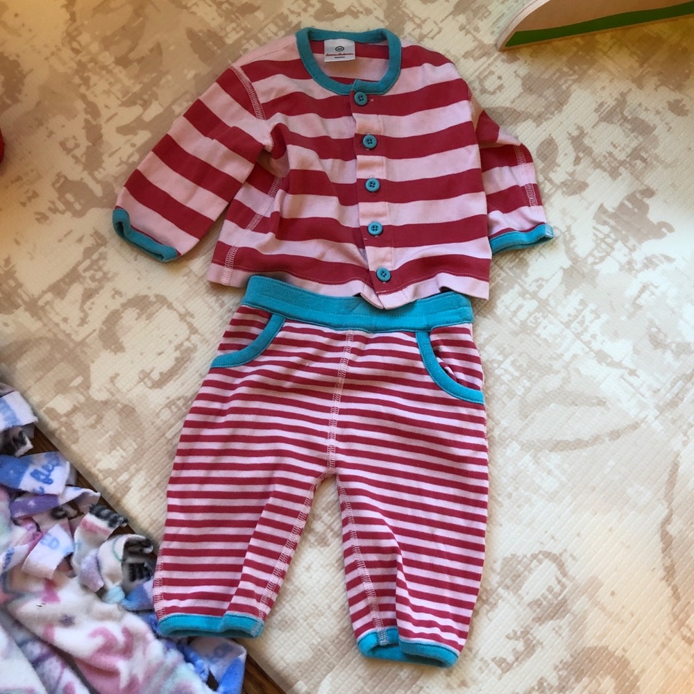 striped top and pants 3-6 months Hanna andersson